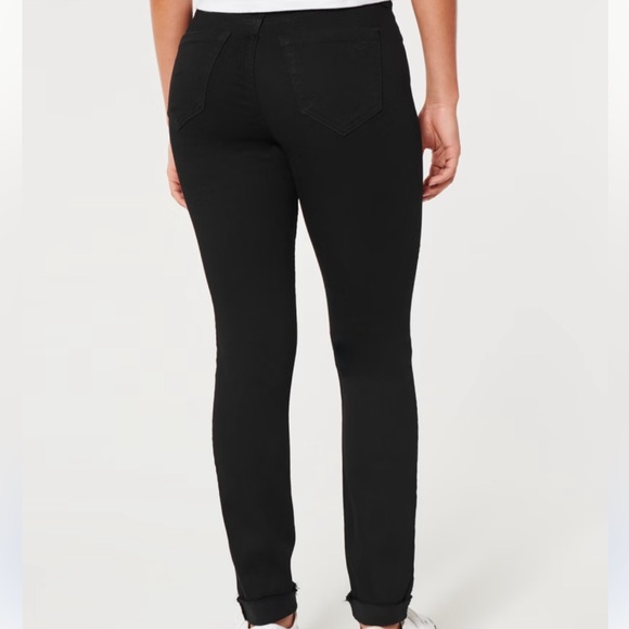 Black ripped skinny jeans - Picture 3 of 5